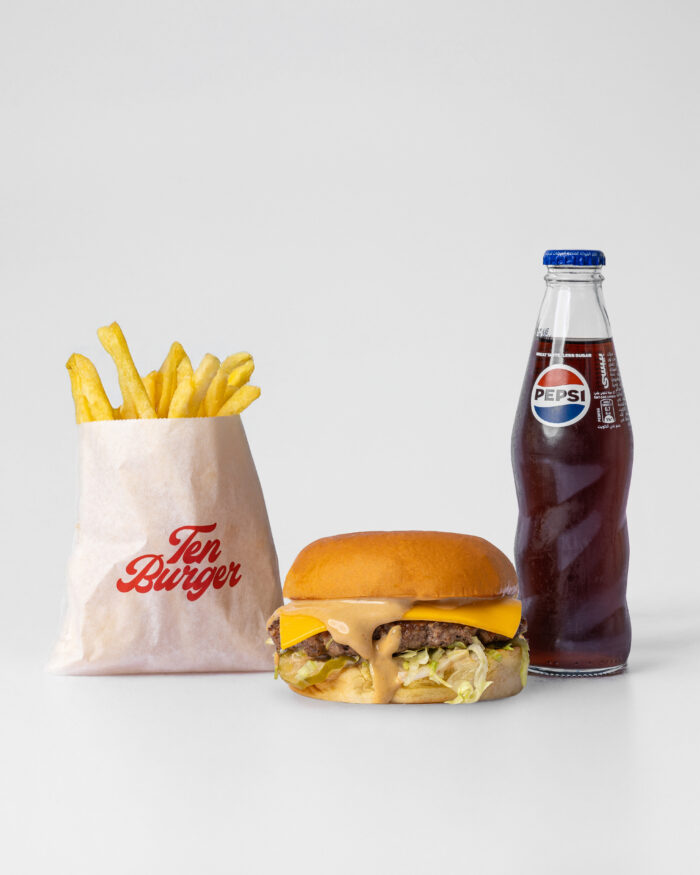 Special beef burger Sandwich , Crispy Fries & Drink ...صمونة سبيشل برجر , بطاطه مجرمشه, مشروب غازي