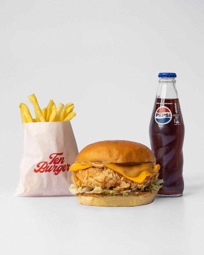 Special Chicken Burger Sandwich , Crispy Fries , Drink , صمونة سبيشل شيكن , بطاط مجرمشه ,مشروب غازي